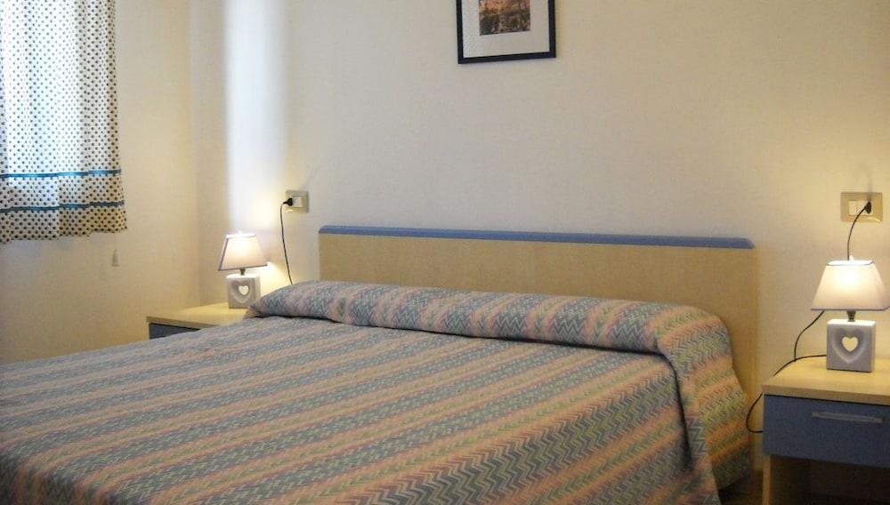 Zagare Residence Rodi Garganico Bagian luar foto