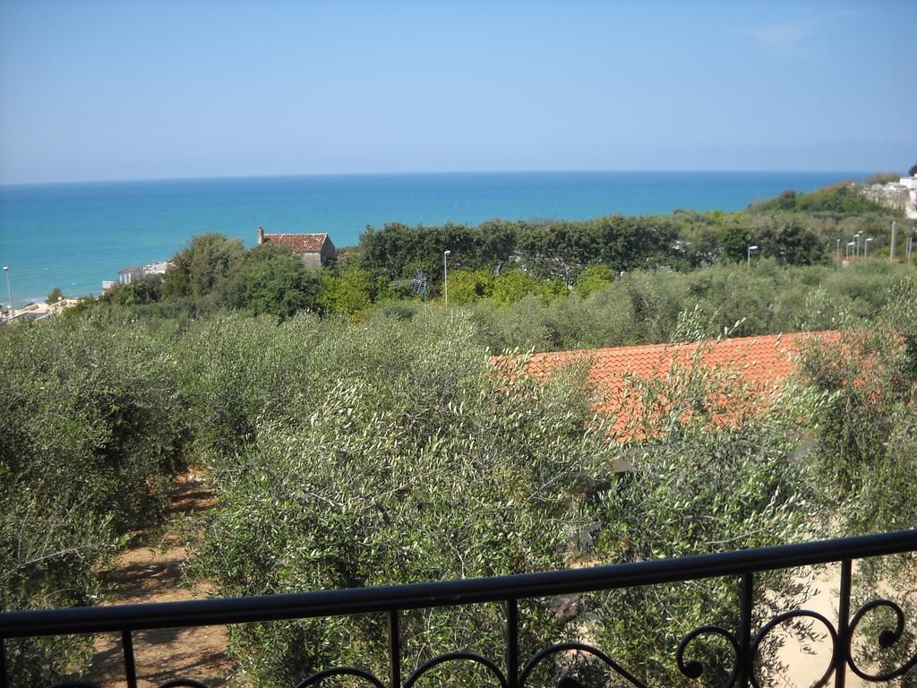 Zagare Residence Rodi Garganico Bagian luar foto