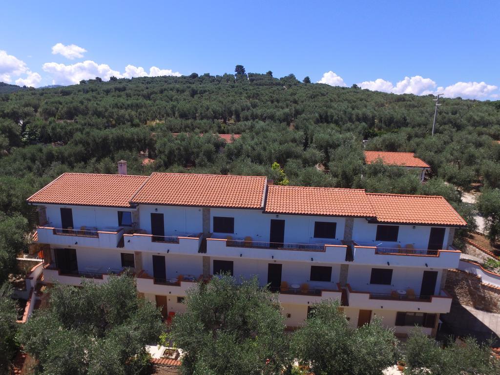 Zagare Residence Rodi Garganico Bagian luar foto