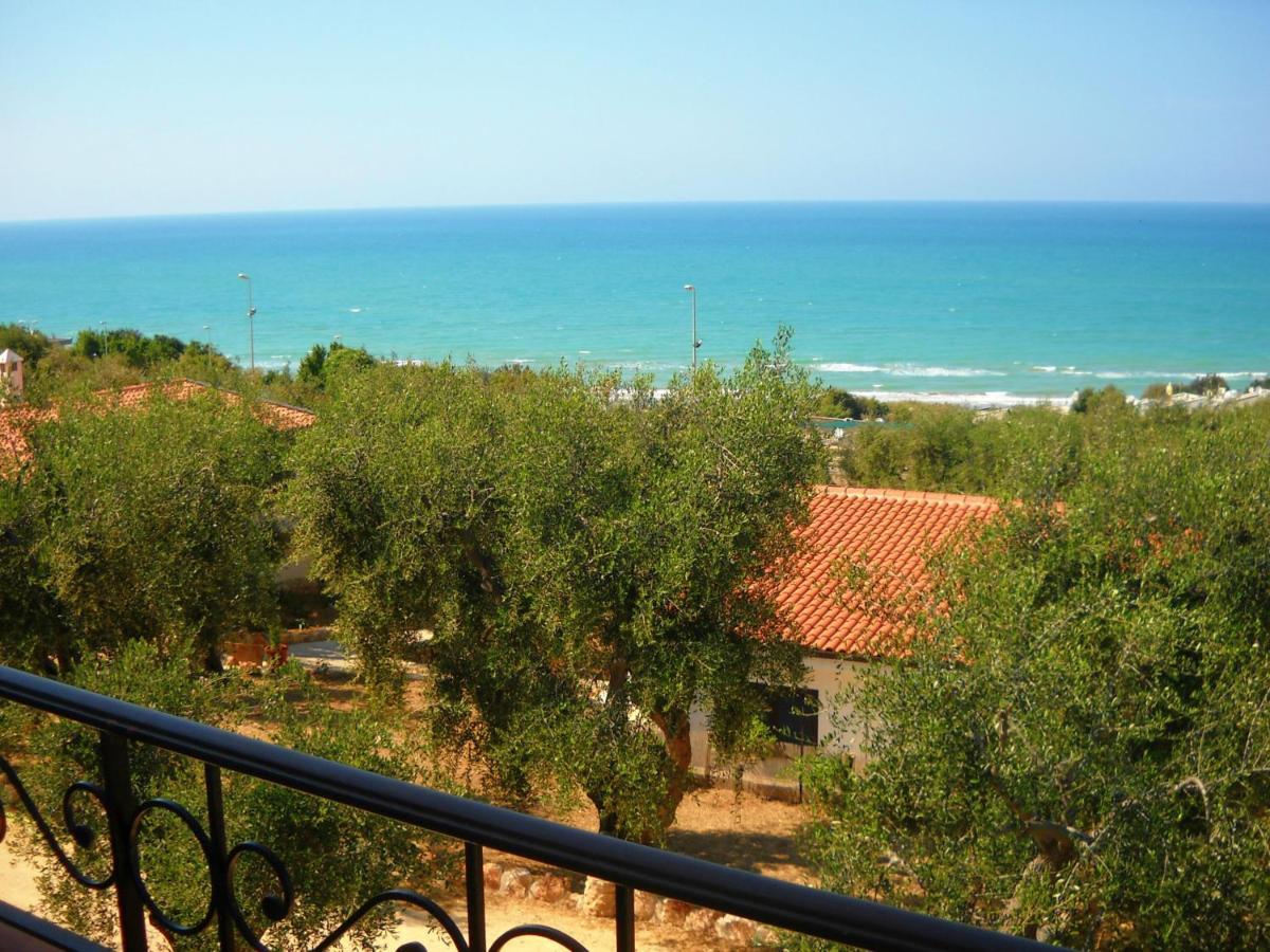 Zagare Residence Rodi Garganico Bagian luar foto